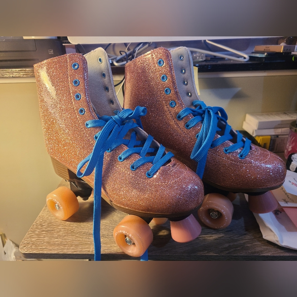 Sparkling Pink Roller Skates